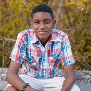 Meet your Posher, Kyroz